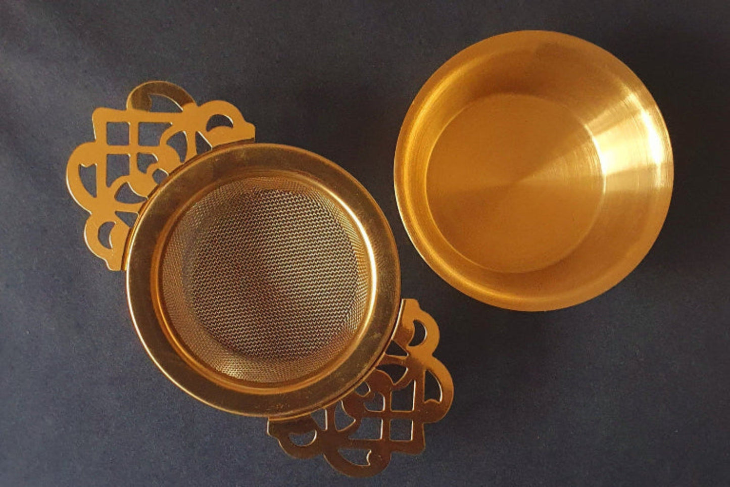Stainless Steel Gold Tea Strainer with Drip Bowl